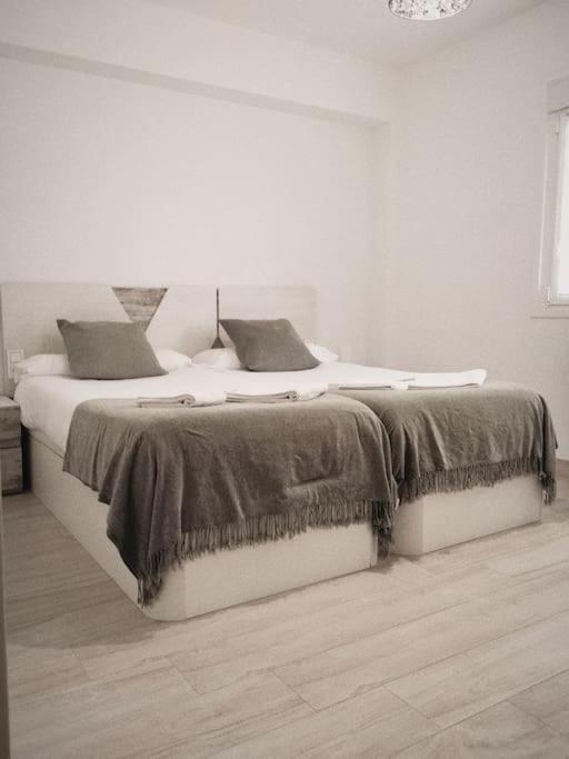 Apartament Center Wifi Parking Free Grenada Zewnętrze zdjęcie