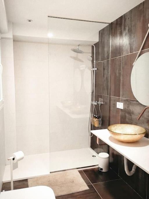 Apartament Center Wifi Parking Free Grenada Zewnętrze zdjęcie